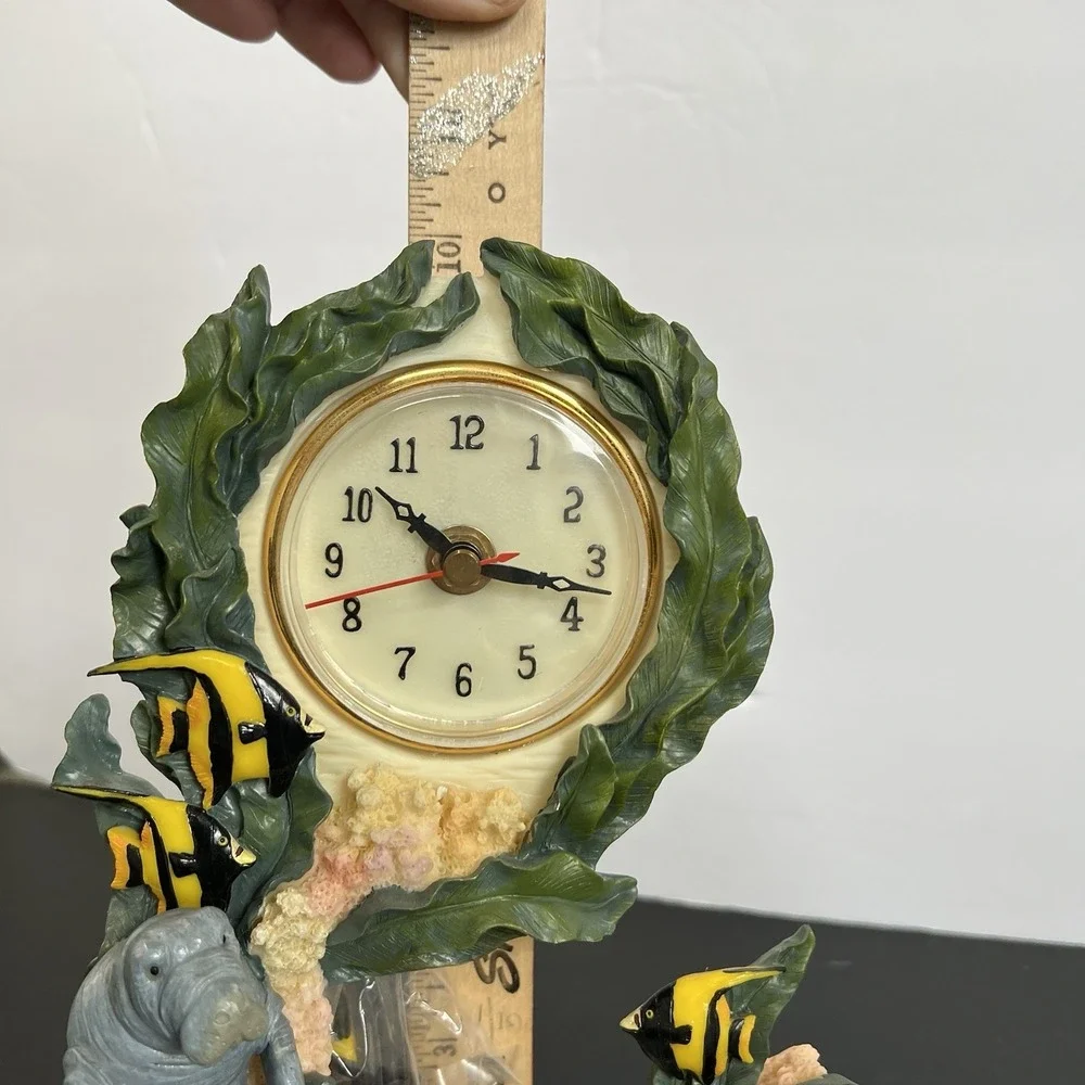 Herco Gift‎ Professional Manatee and Angel Fish Ocean Reef Tabletop Clock Resin